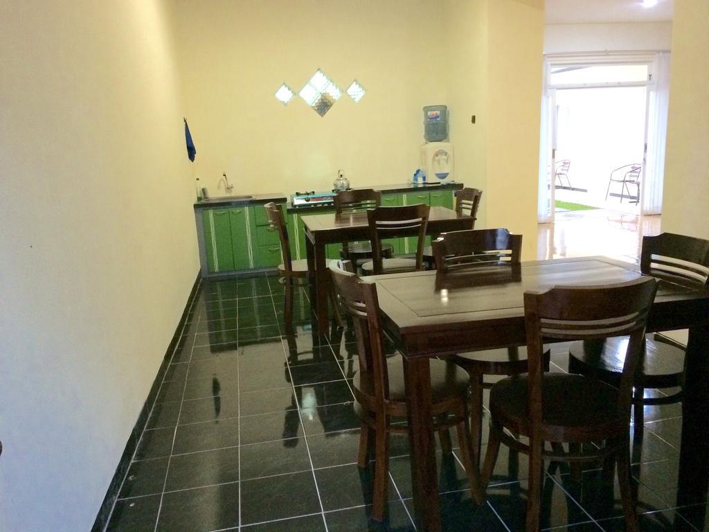 Shakila Guest House Маланг Екстер'єр фото