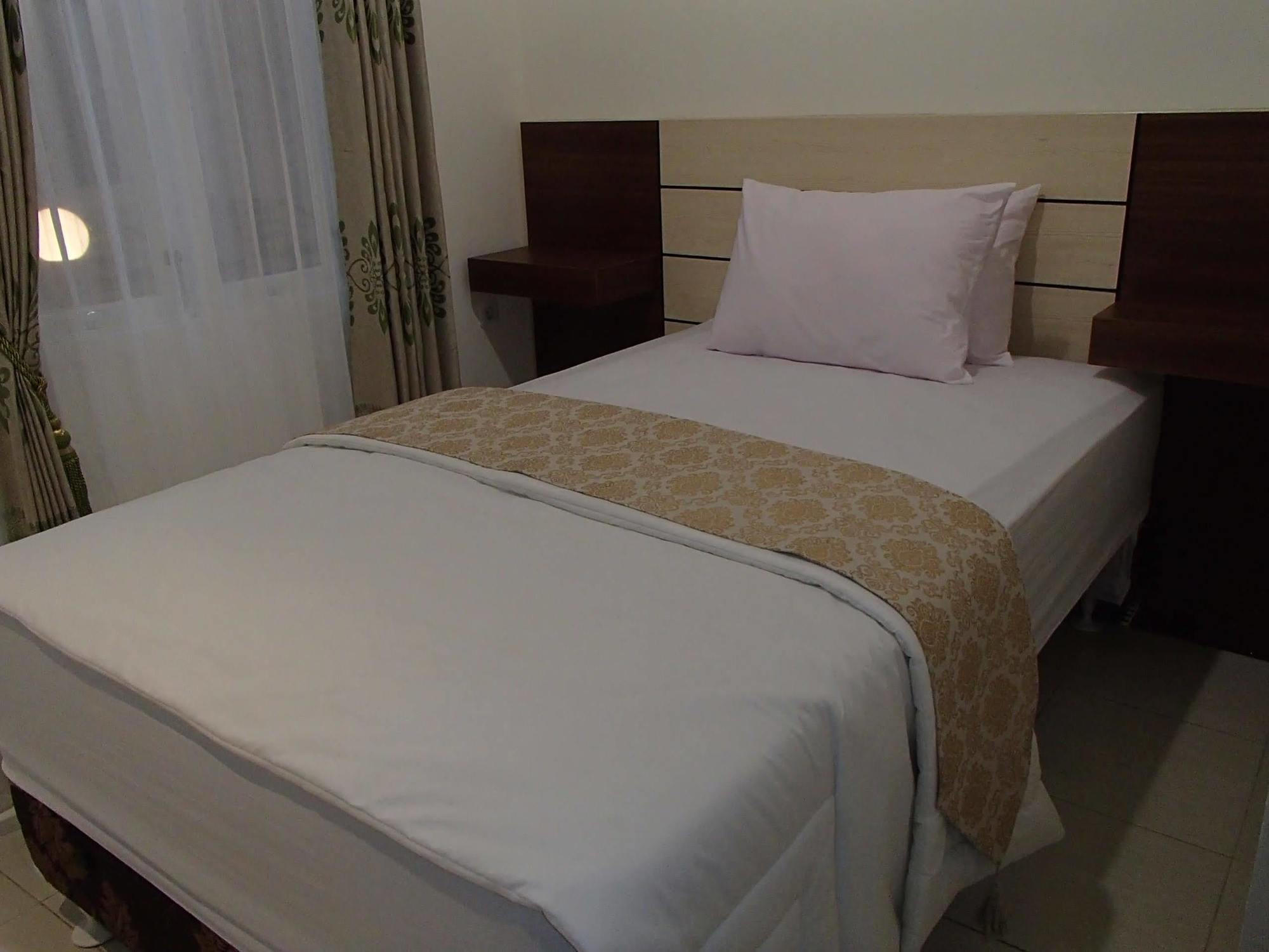 Shakila Guest House Маланг Екстер'єр фото